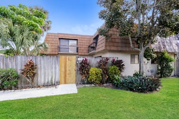 4011 Palm Bay West Palm Beach, FL 33406